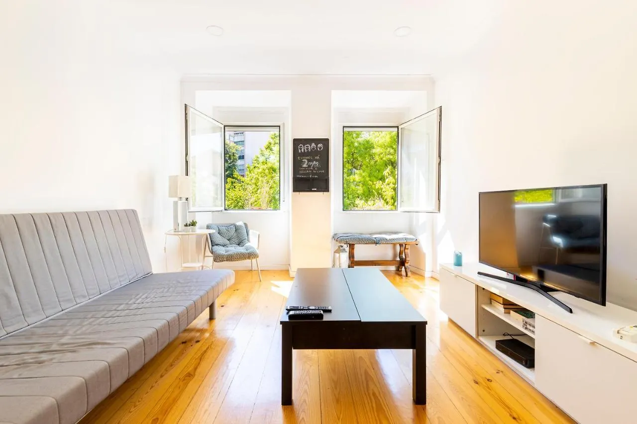 Comfy 3 Bedroom Apartment Campo De Ourique Lisboa