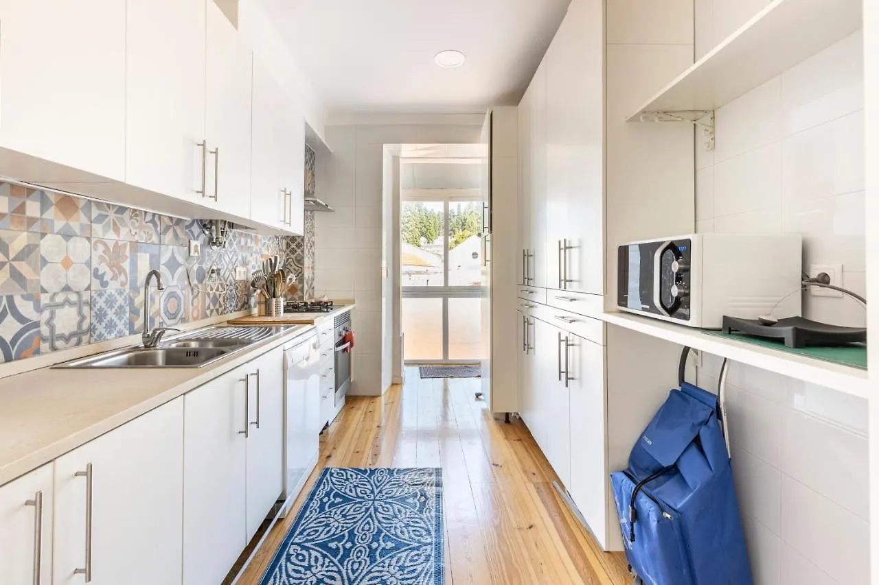 Comfy 3 Bedroom Apartment Campo De Ourique Lisboa