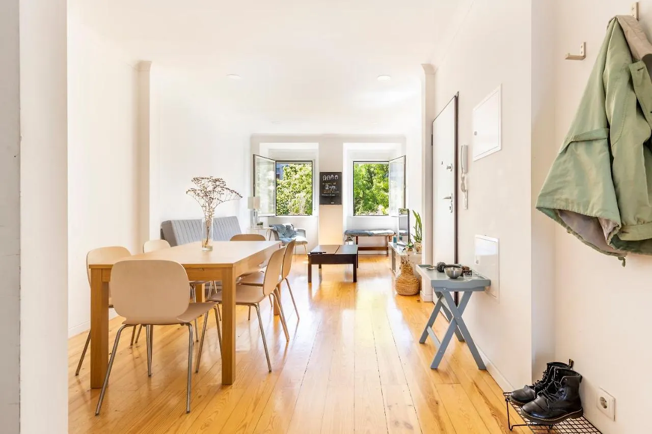 Comfy 3 Bedroom Apartment Campo De Ourique Lisboa البرتغال