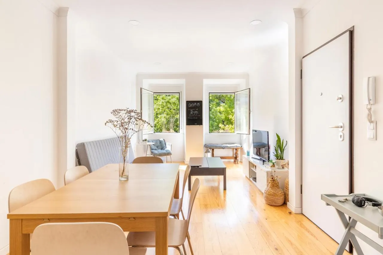 Comfy 3 Bedroom Apartment Campo De Ourique Lisboa