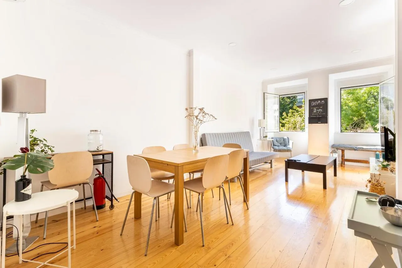 Comfy 3 Bedroom Apartment Campo De Ourique Lisboa