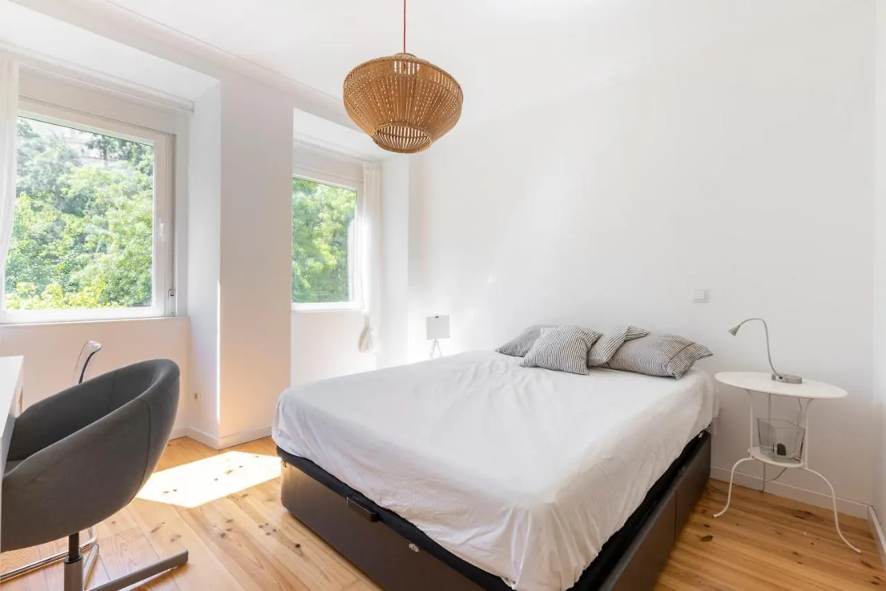 Comfy 3 Bedroom Apartment Campo De Ourique Lisboa